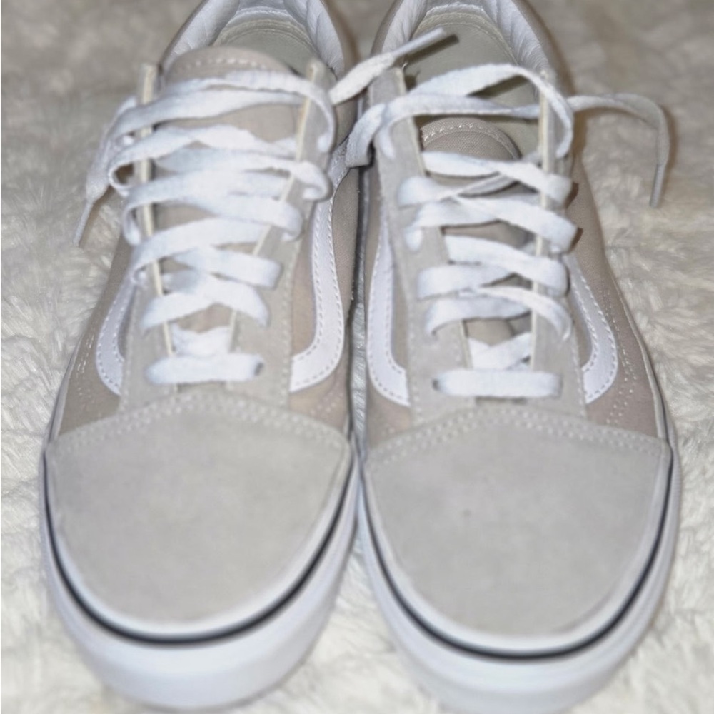 Vans Off-White and Beige Casual Sneakers